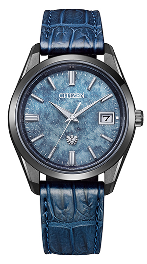 The CITIZEN(ザ・シチズン) 2025新作 ザ・シチズン 30周年記念限定モデル、伝統技法「叢雲(むらくも)絞り染め」の藍染和紙文字板