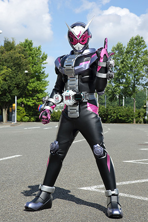 FAVRE-LEUBA(ファーブル・ルーバ) 「仮面ライダー平成ジェネレーションズFOREVER」劇中使用時計を西日本初展示。「ファーブル・ルーバ」が髙島屋京都店で取扱い開始