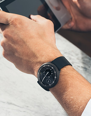RESSENCE(レッセンス) SIHH 2019新作 機械式時計として世界初のスマートリューズを採用した「Type 2」