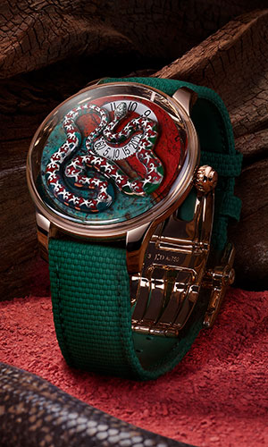 JAQUET DROZ(ジャケ・ドロー) 来るべき新年に向けて。巳年に向けたユニークな2つのモデル。ジャケ・ドロー「オフィディアン・アワー」