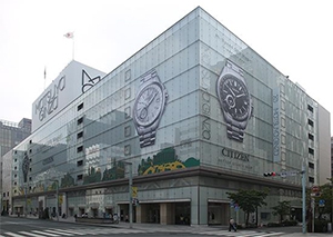CITIZEN(シチズン) この夏、シチズン時計の巨大広告が銀座の街に出現 「アテッサエコ・ドライブGPS衛星電波時計F150」がつなぐ世界の時を表現