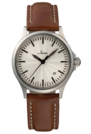 SINN(ジン) 厳選された店舗でのみ販売される556シリーズの新作が50本限定で登場