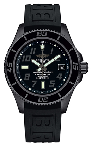 ブライトリング(BREITLING) superocean 42 白と黒、個性際立つ