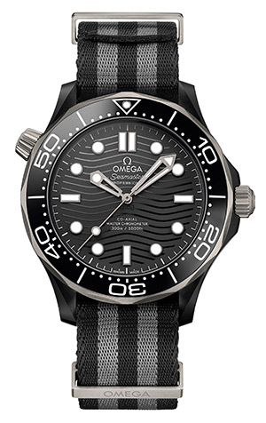 OMEGA(オメガ) ブラックセラミックとチタンの新たな組み合わせモデル「シーマスター ダイバー300Mマスター クロノメーター ブラックセラミック&チタン」