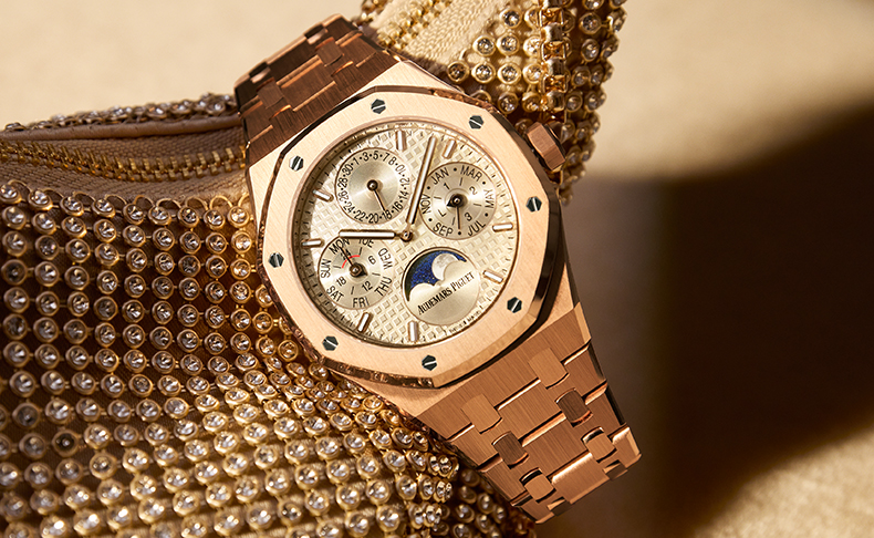 AUDEMARS PIGUET(オーデマ ピゲ) 2025新作 快適さと機能性を兼ね備えた38mmの新パーペチュアルカレンダー。オーデマ ピゲ「ロイヤル オーク パーペチュアルカレンダー」「CODE 11.59 バイ オーデマ ピゲ パーペチュアルカレンダー」