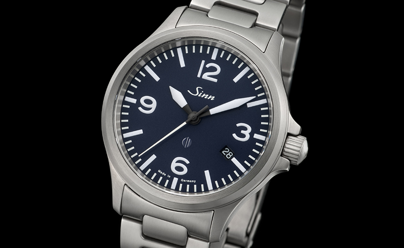 SINN(ジン) ありそうでない青墨カラーの限定ダイヤルを備えた新作「856.BLUE」が登場