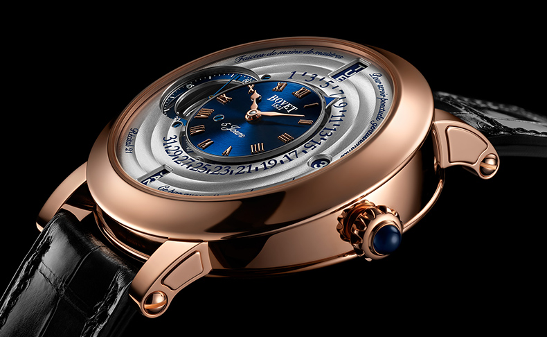 BOVET(ボヴェ) SIHH 2019新作 創造性を体現するライティングスロープ状に傾斜したケース「リサイタル 21」