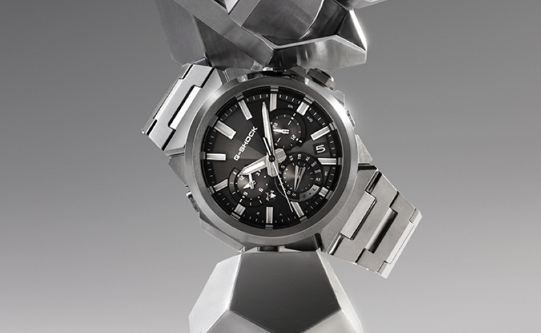 G-SHOCK(ジーショック) 2026新作 ナノ加工技術を活用した光沢感のある立体ダイアル。多パーツ構成による緻密なメタル美の“G-SHOCK”