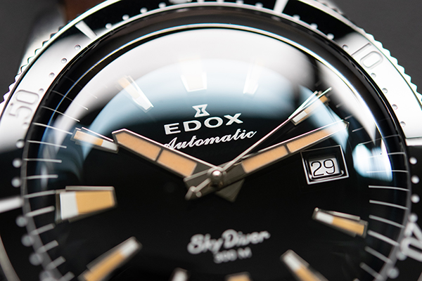 EDOX(エドックス) 2022新作 1969年に製造されたモデルを、現代の技術を用いて忠実に再現した、エドックス「スカイダイバー オートマティック リミテッドエディション」