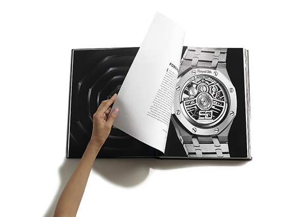 AUDEMARS PIGUET(オーデマ ピゲ) オーデマ ピゲがロイヤルオーク50周年を記念するパイオニアブック、「ロイヤル オーク：革命児から、英雄へ。」を出版