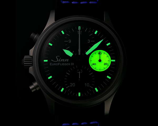 ジン(SINN) 2022新作 ジン社製オンボードクロックのイエローを採用した