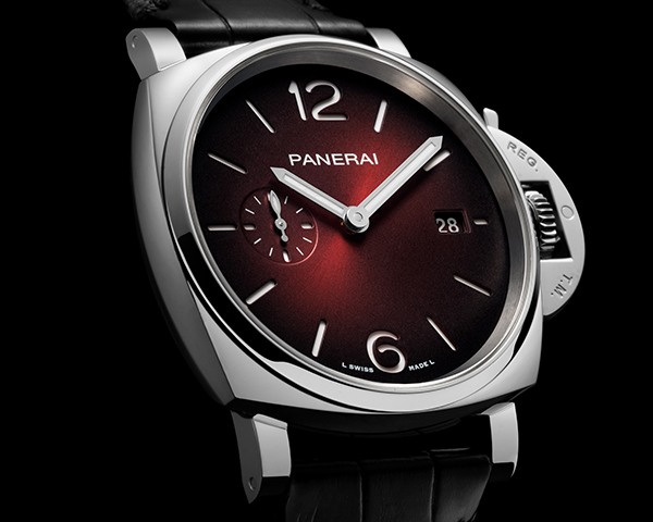 PANERAI(パネライ) 2024新作 燃えるようなバーガンディ。パネライが誇るドレスウォッチコレクション「ルミノール ドゥエ」にニューフェイスが登場