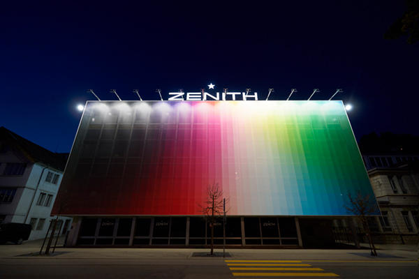 ZENITH(ゼニス) ゼニスが現代芸術家フェリペ・パントンとコラボレーション。マニュファクチュールの建物を現代アートのキャンバスとして提供する、時計製造では世界初の試みを実施