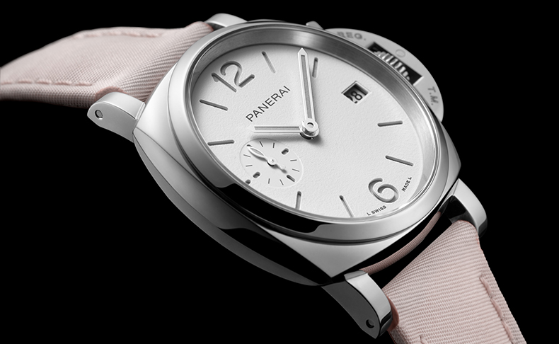 2023新作 パネライとプラダのコラボレーション、スタイルがイノベーションと出会う場所。パネライ「ルミノール ドゥエ プラダ リナイロン」