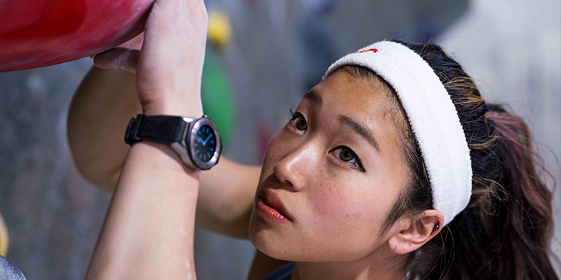 プロクライマーの野中生萌選手がタグ・ホイヤーのブランド・フレンドに就任