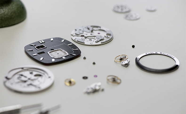 カール F. ブヘラのムーブメントを微細な部品に分解して展示。ミクロの世界の魅力を知るチャンス