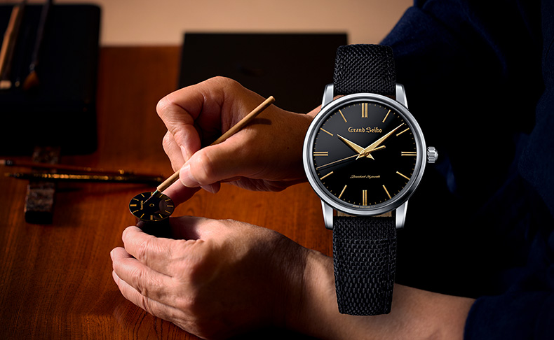 2023新作 グランドセイコーより、セイコー腕時計110周年を記念し、特別な黒漆で初代モデルを表現した限定品が登場