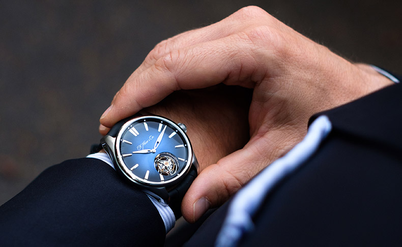 プレSIHH 2019新作 機能性とデザインが融合したステンレススチール トゥールビヨン「パイオニア トゥールビヨン」