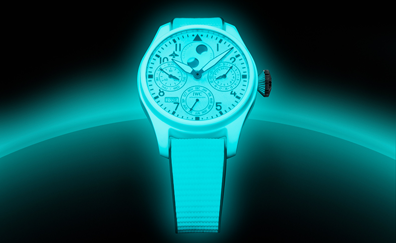 2026新作 セラリューム®テクノロジーを採用した“異なる2つの表情”を持つウォッチ。IWC「ビッグ・パイロット・ウォッチ・パーペチュアル・カレンダー・セラリューム®」
