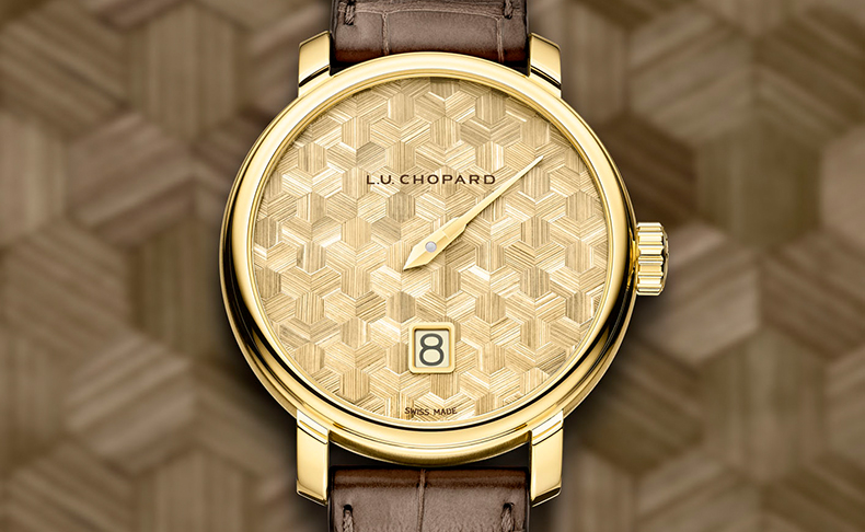 2026新作 芸術的クラフツマンシップによって更なる高みへと昇華する、マニュファクチュールが誇る至宝のコンプリケーション：8日間のパワーリザーブを備えるジャンピングアワー。ショパール「L.U.C クアトロ スピリット 25 ‐ ストロー マルケトリー エディション」