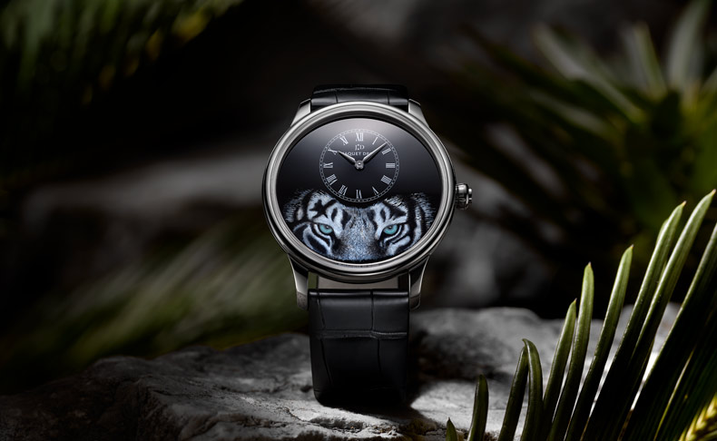 2020新作 虎の魂が宿った力強い限定モデル。ジャケ・ドロー「プティ・ウール ミニット タイガー」