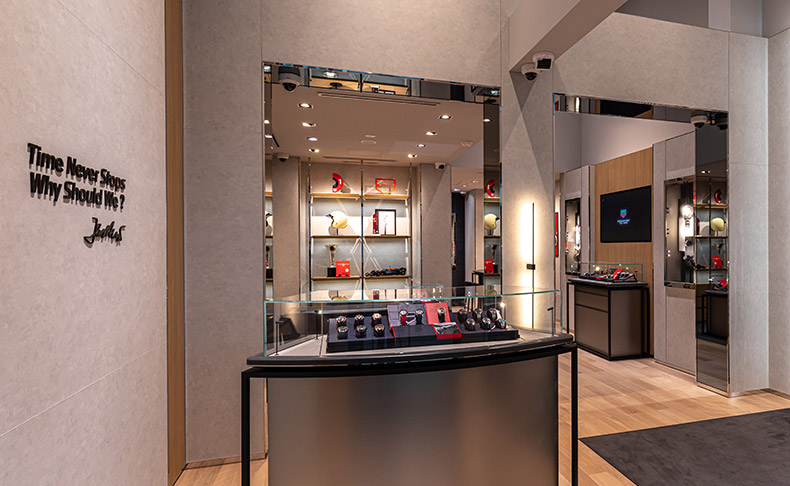 新たなストリートに移転して「タグ・ホイヤー 広島」がリニューアルオープン！