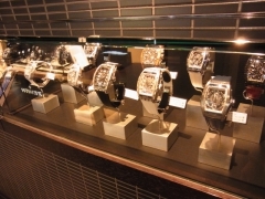 CVSTOS(クストス)
