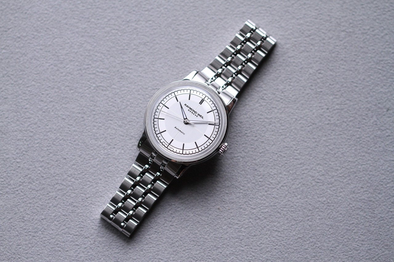 (レイモンド・ウェイル)
