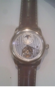 FREDERIQUE CONSTANT(フレデリック・コンスタント)
