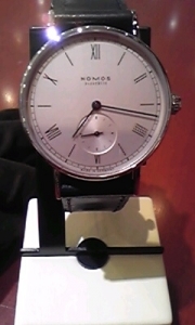 NOMOS Glashütte(ノモス グラスヒュッテ)
