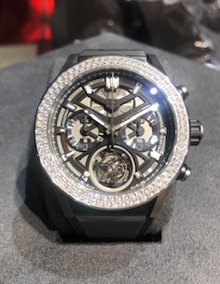 (タグ・ホイヤー)
