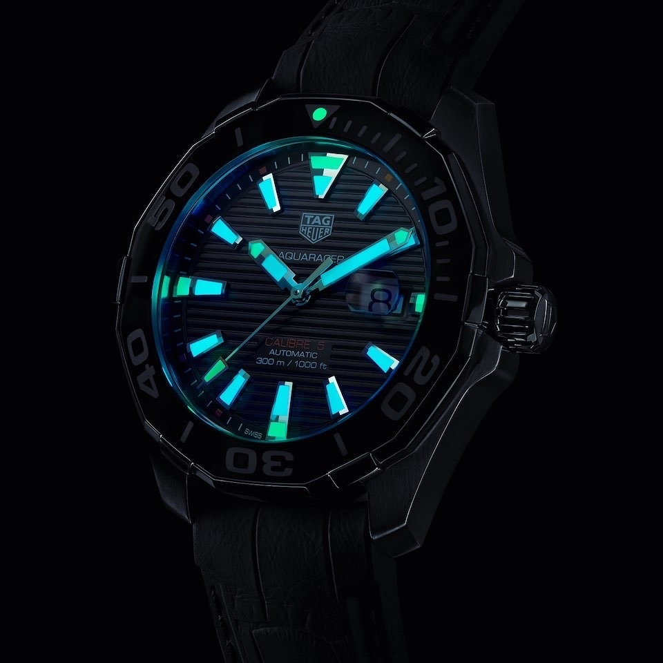 (タグ・ホイヤー)
