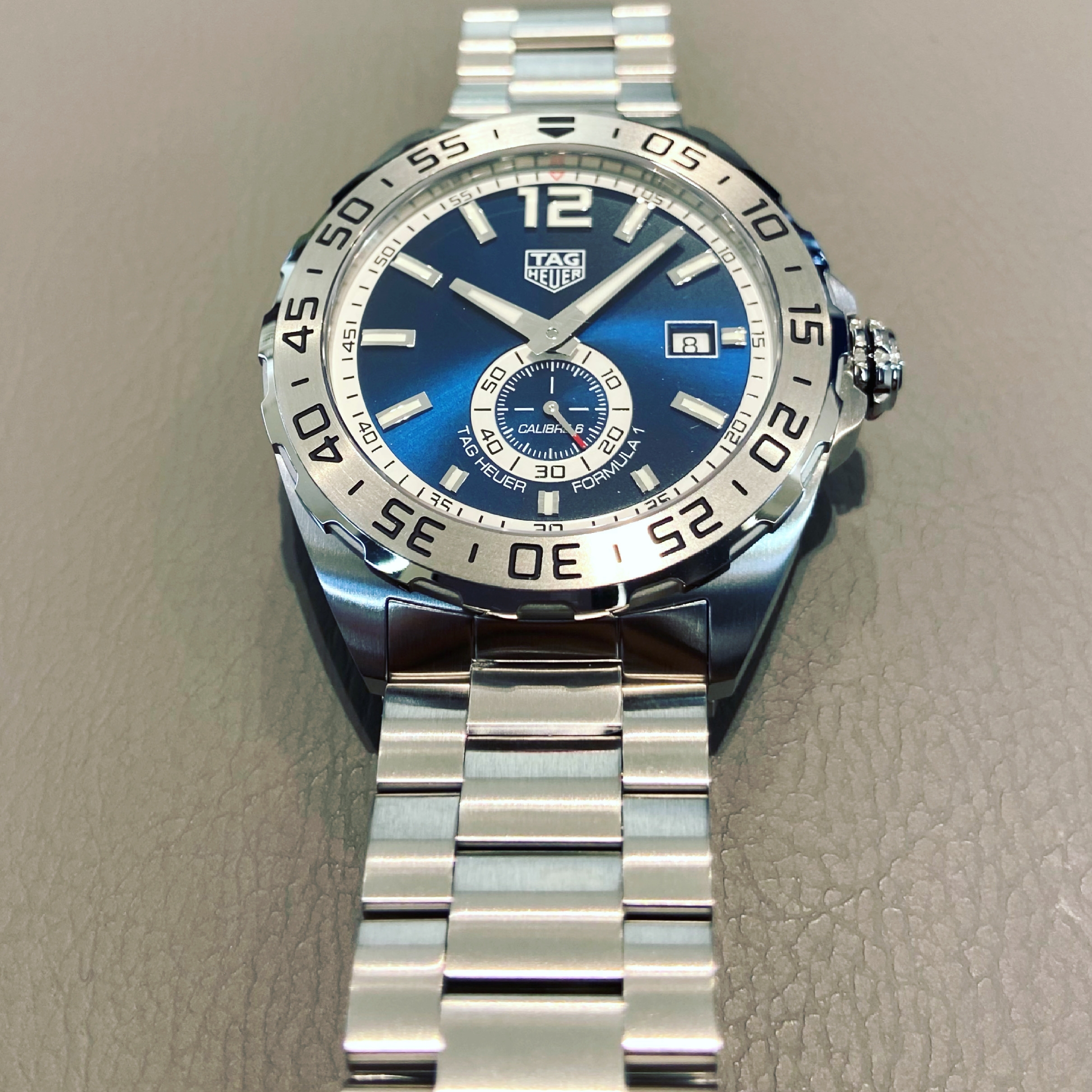 (タグ・ホイヤー)
