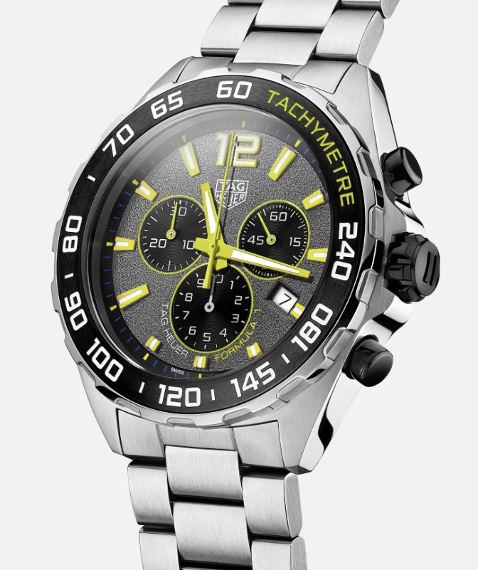 (タグ・ホイヤー)
