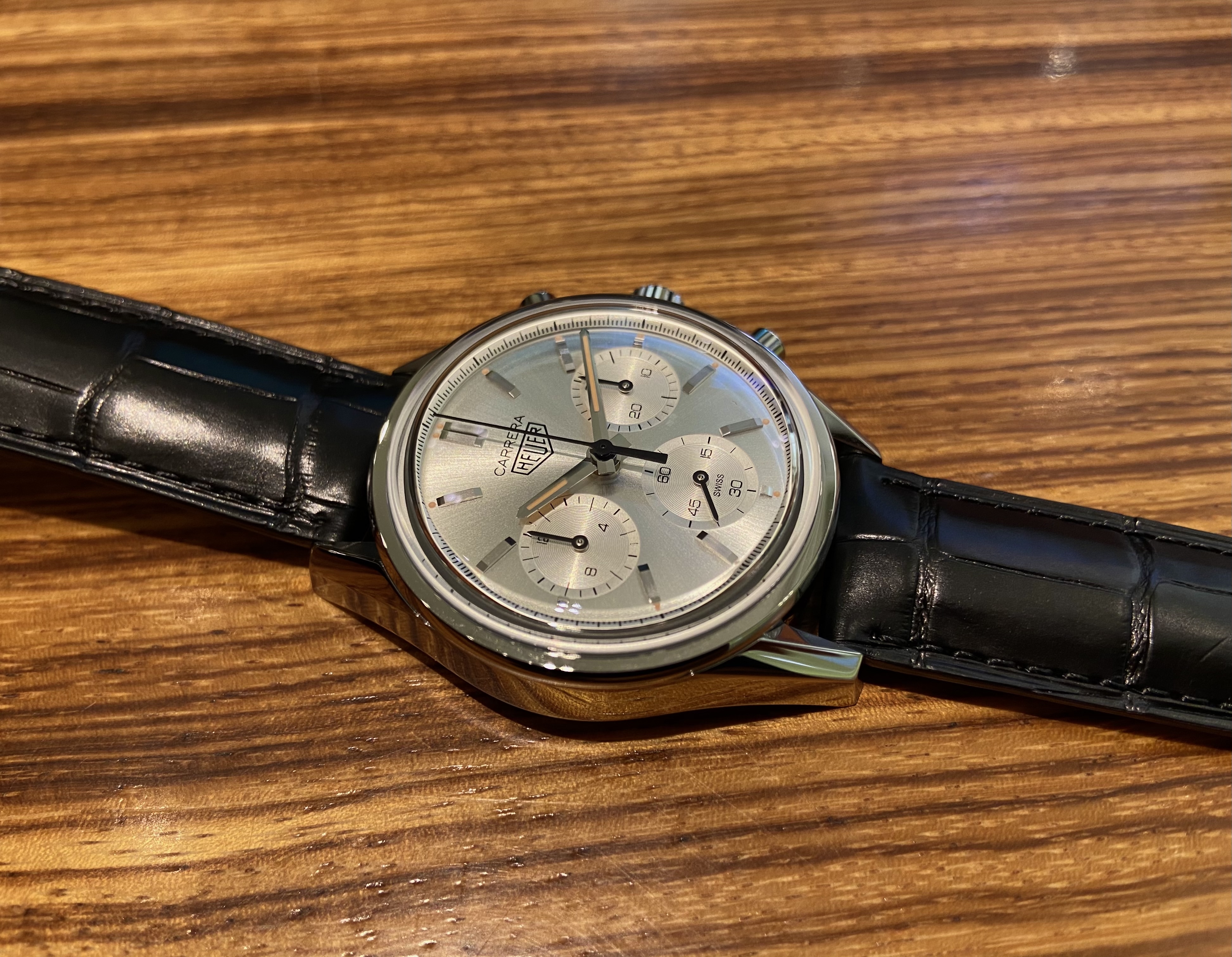 (タグ・ホイヤー)
