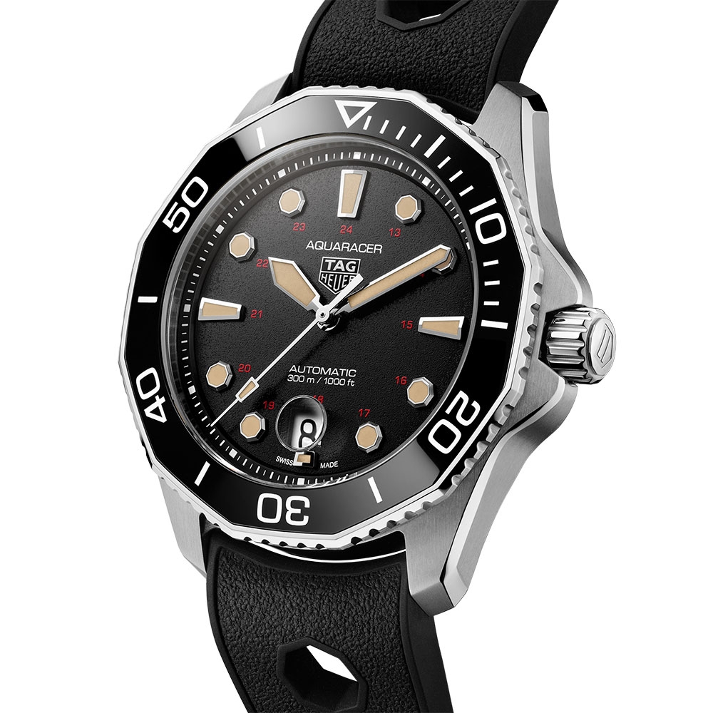 (タグ・ホイヤー)
