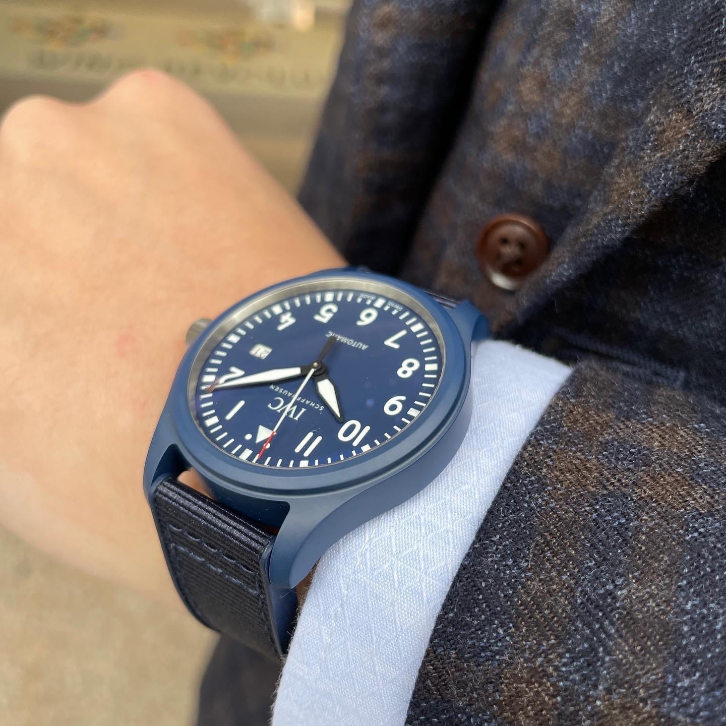 (アイ・ダブリュー・シー)
