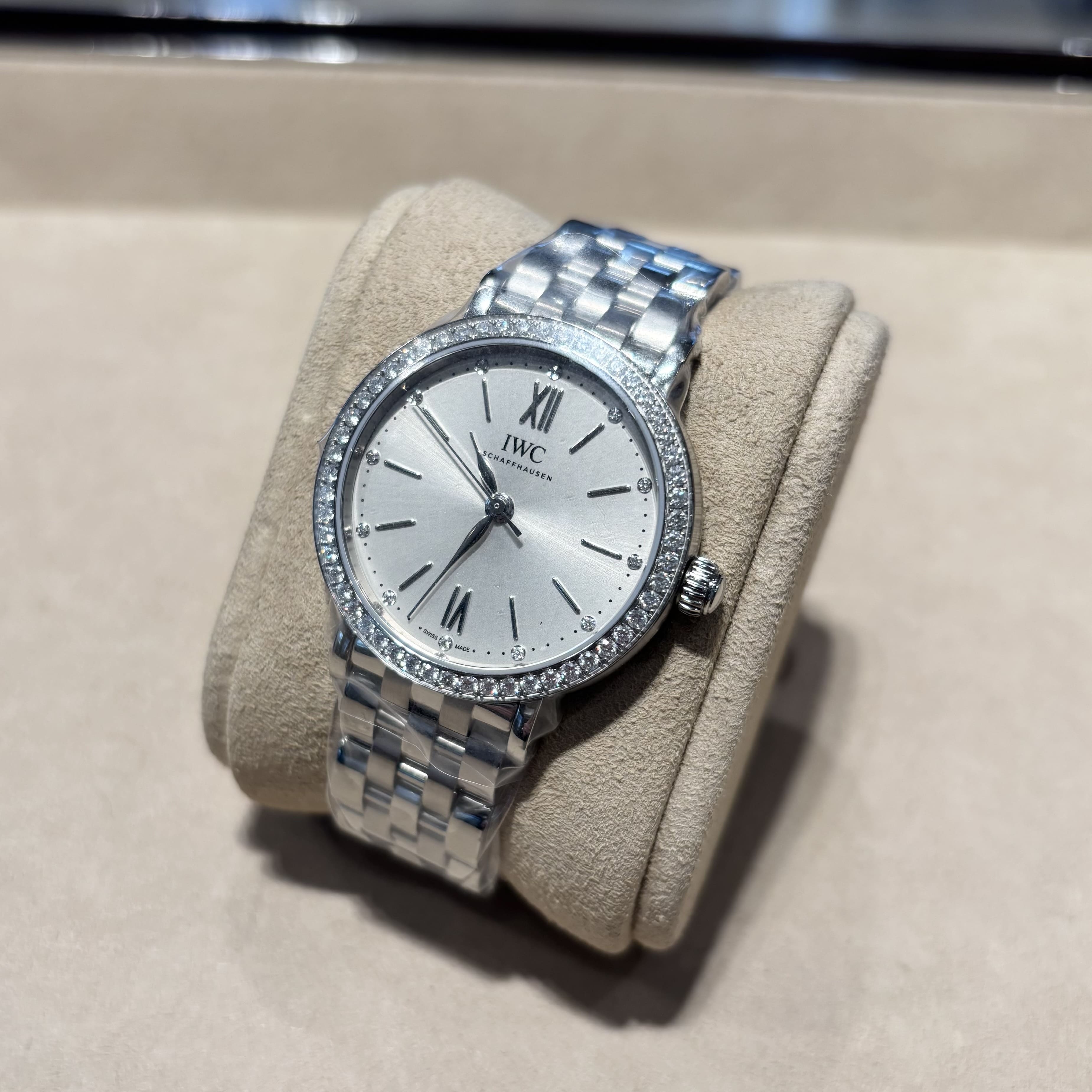 限定　CITIZEN XC シチズン クロスシー　ES9461-51W Amazon.co.jp: シチズン 腕時計 クロスシー mizu collection 限定