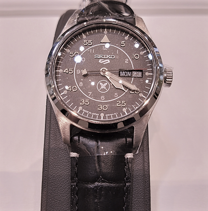 SEIKO 5 SPORTS(セイコー 5スポーツ)
