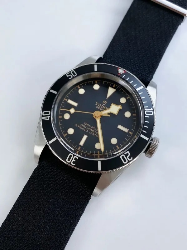 TUDOR(チューダー)
