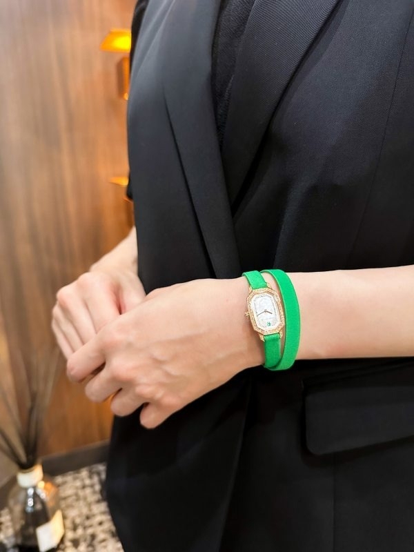 HARRY WINSTON(ハリー・ウィンストン)
