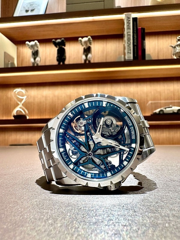 ROGER DUBUIS(ロジェ・デュブイ)
