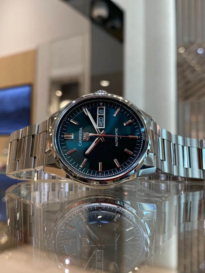 (タグ・ホイヤー)
