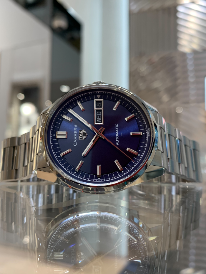 (タグ・ホイヤー)
