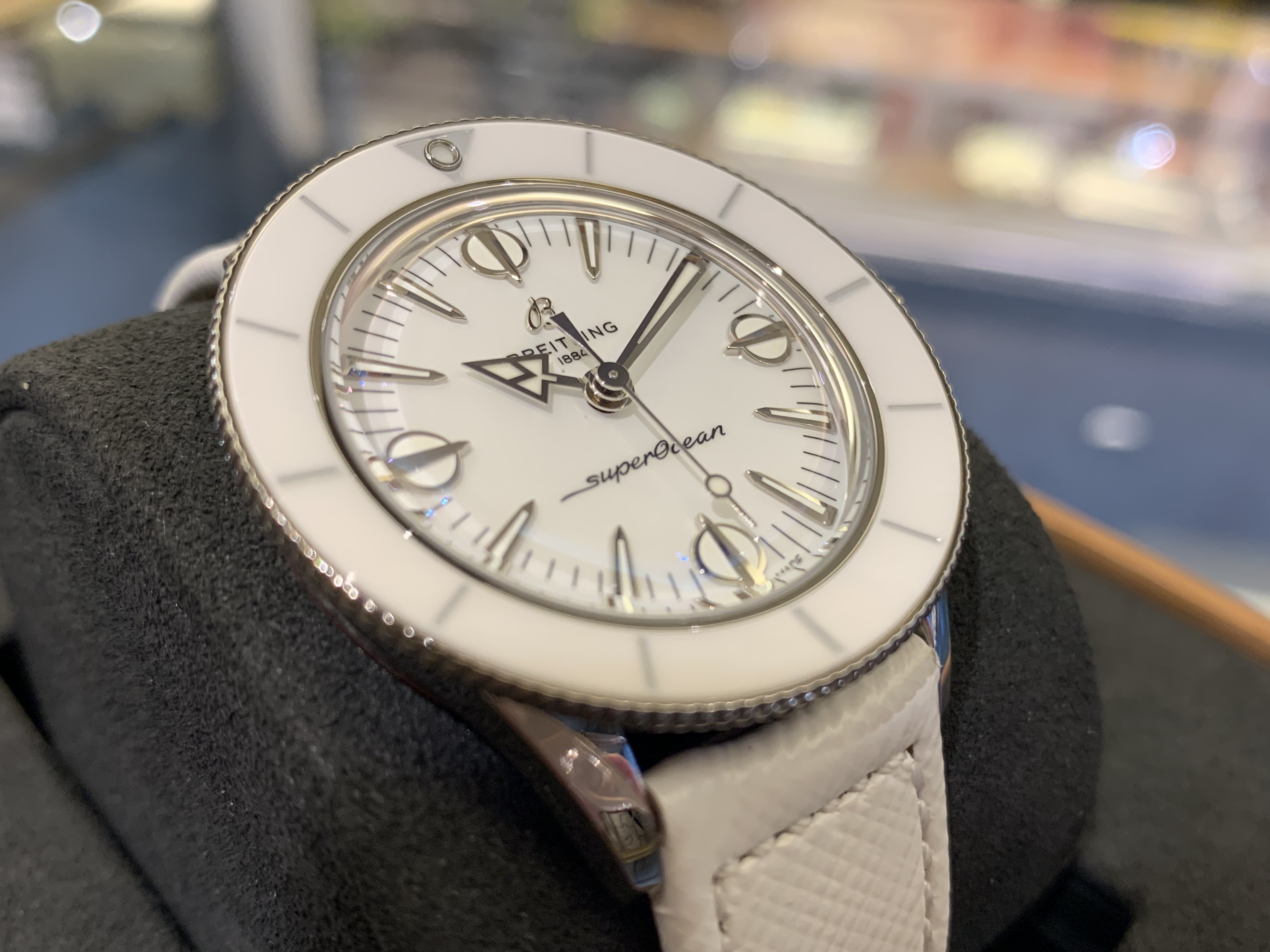 (ブライトリング)
