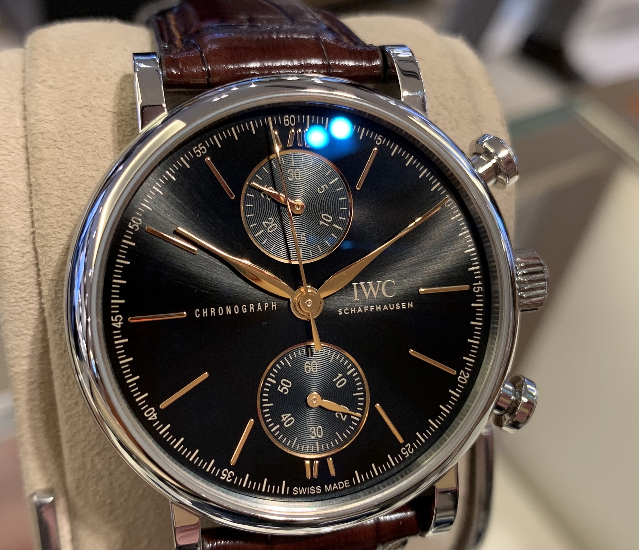 (アイ・ダブリュー・シー)
