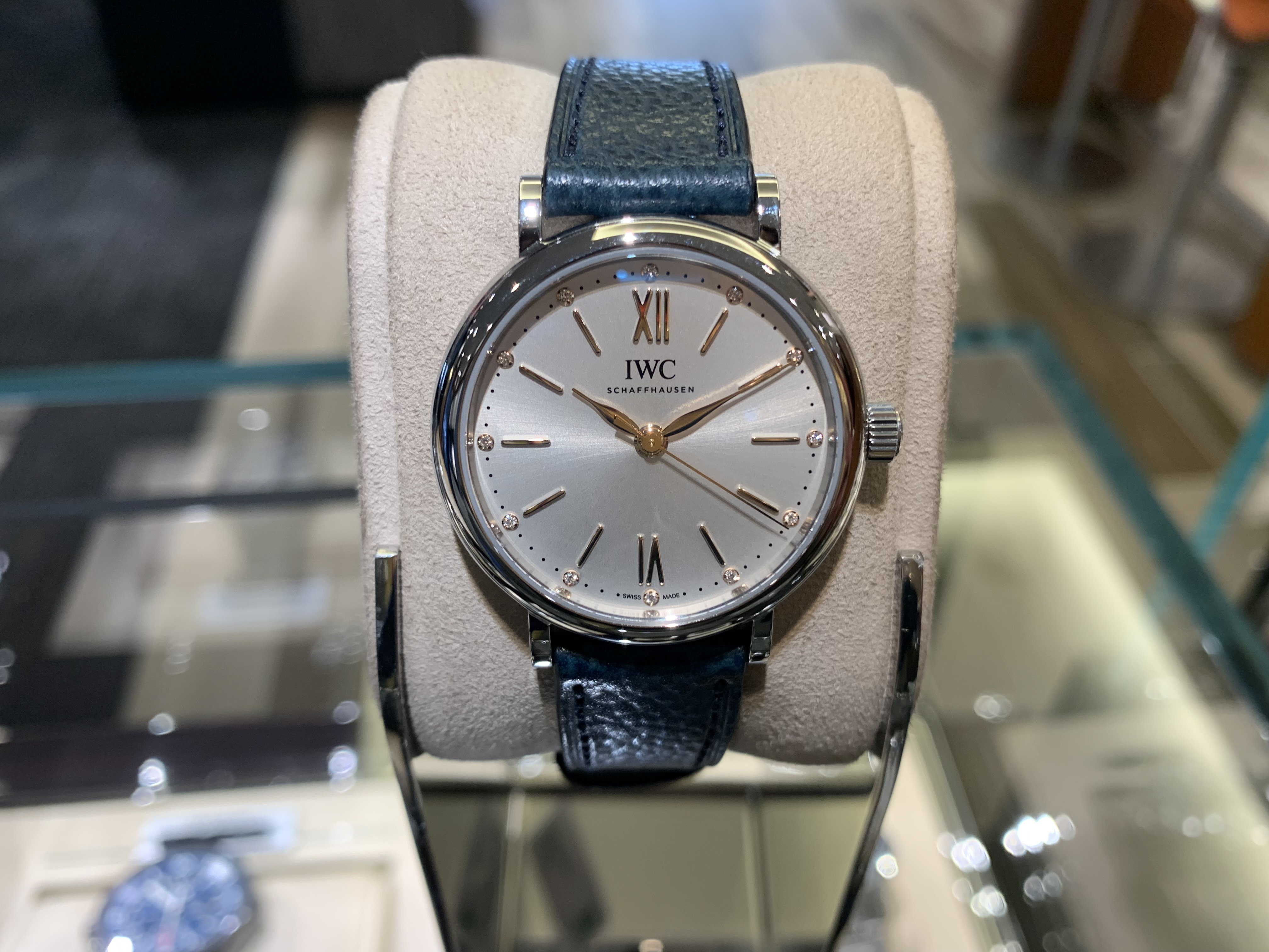 (アイ・ダブリュー・シー)
