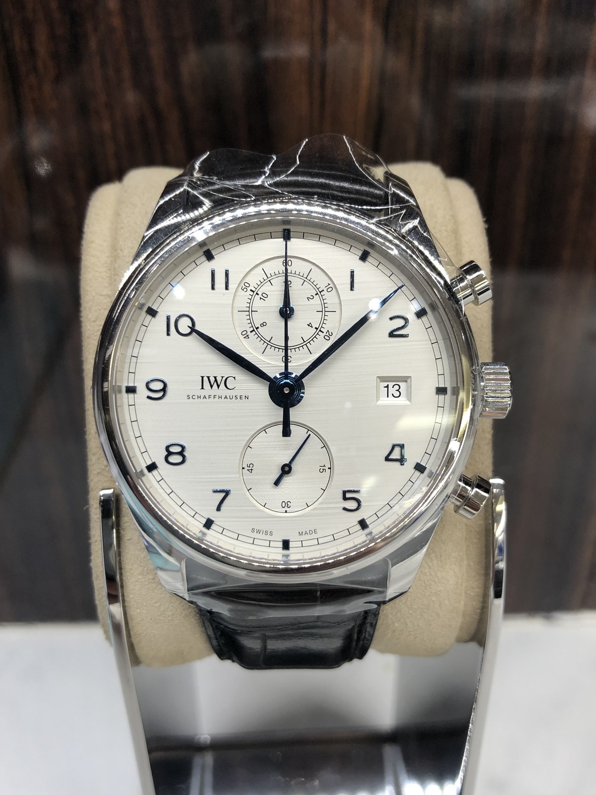 (アイ・ダブリュー・シー)
