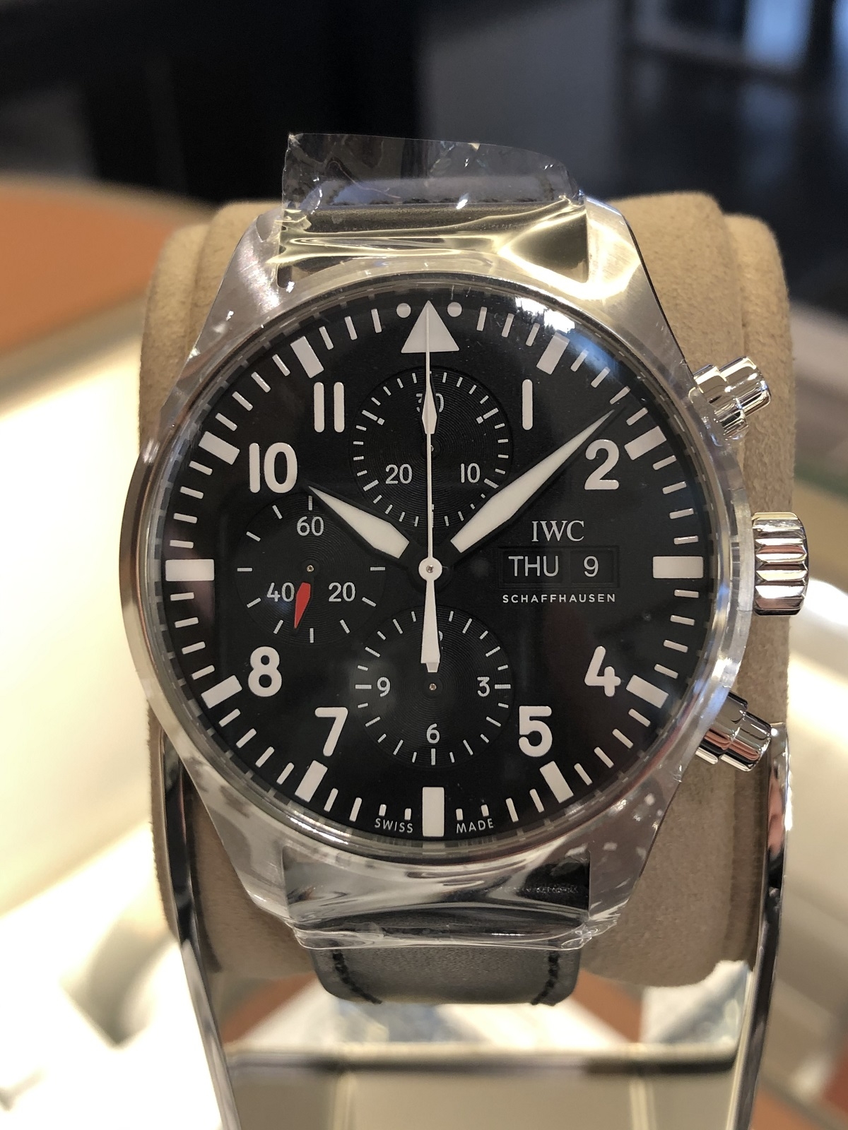 (アイ・ダブリュー・シー)
