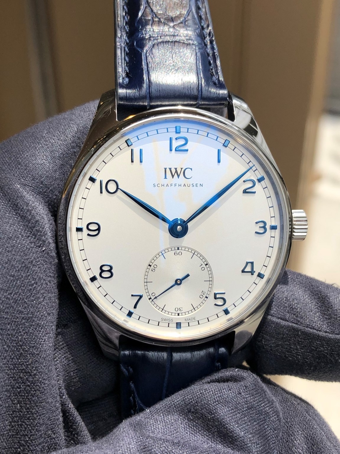 (アイ・ダブリュー・シー)
